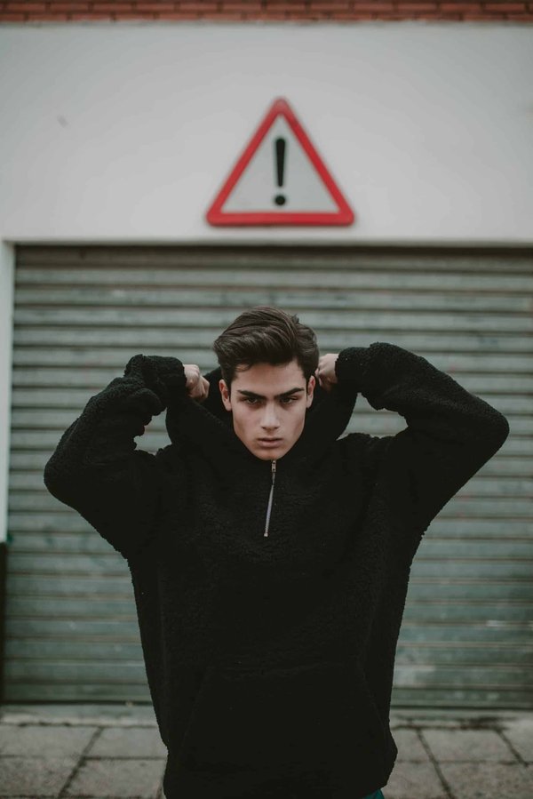 Quelles sont les démarches pour signaler une violation des droits civiques ?